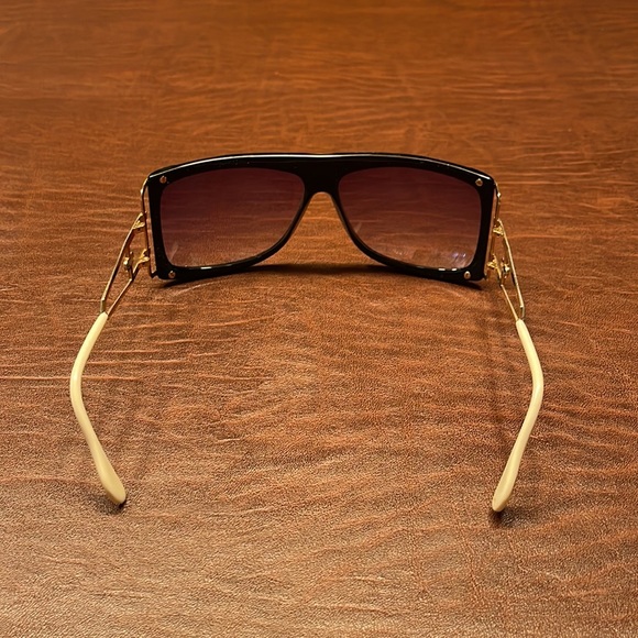 💜💜 PRICE DROP💜💜 Vintage 1980-1990’s Cazal’s Sunglasses - Picture 4 of 6